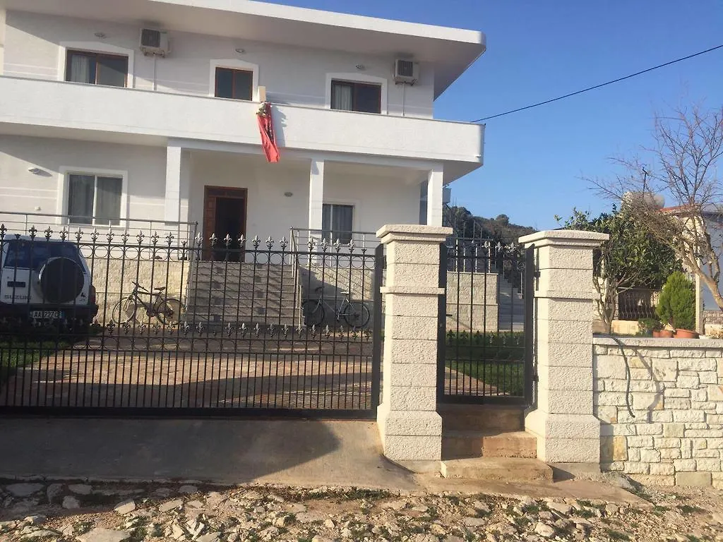 Mana Apartments Ksamil