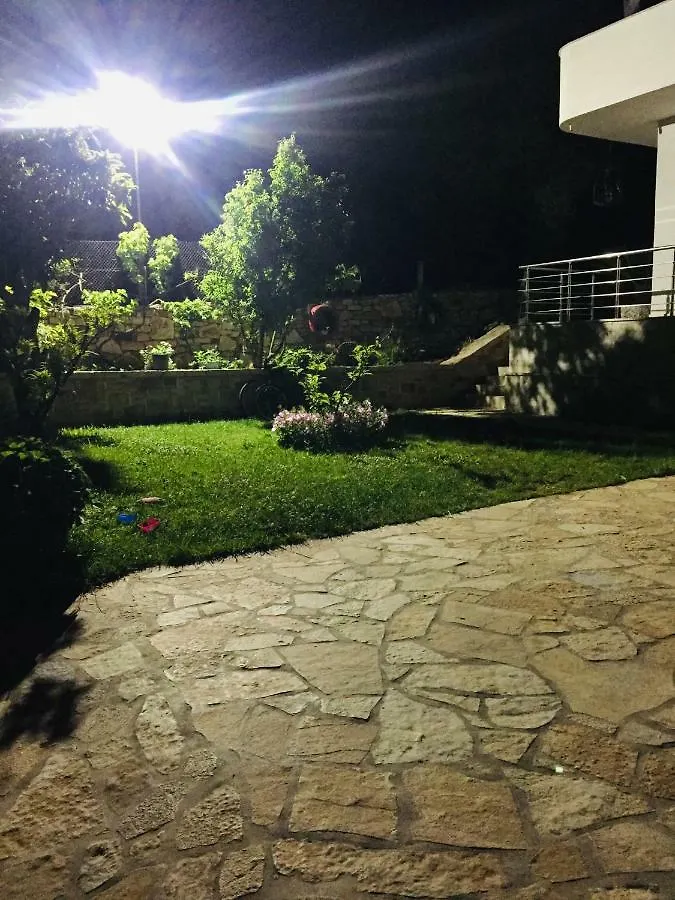 Mana Apartments Ksamil