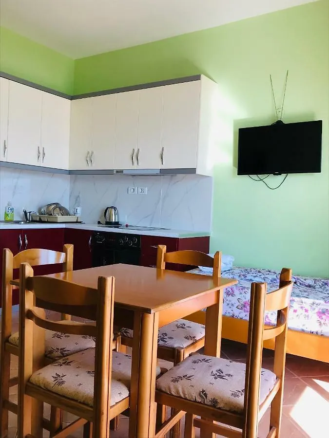 Mana Apartments Ksamil 0*,